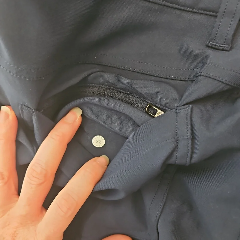 Lululemon ABC pant - Picture 5 of 7